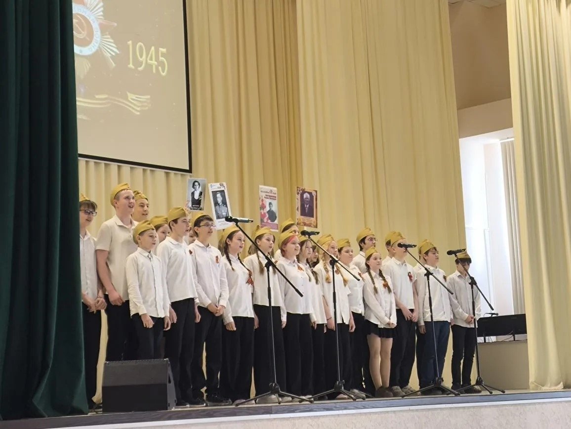 🎶«Битва хоров»: голоса памяти и гордости в гимназии «Юнона»! 🎶